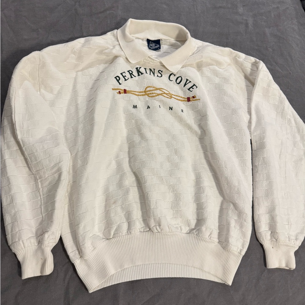 White Sweater for woman vintage Wek the World pullover.